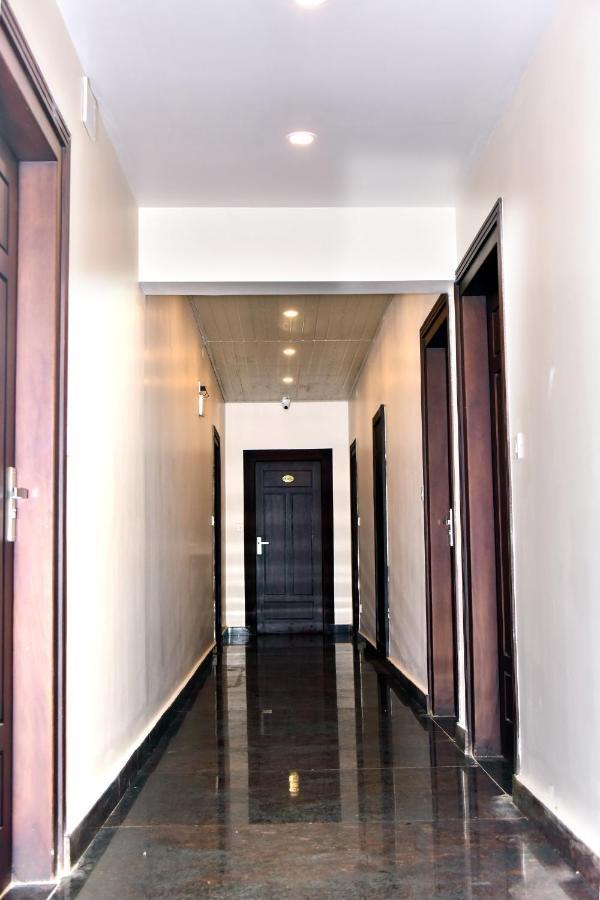 Hotel Coorg Palace Madikeri Exteriör bild