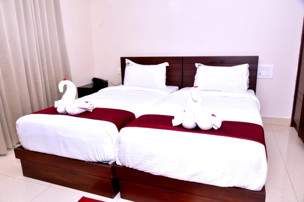 Hotel Coorg Palace Madikeri Exteriör bild